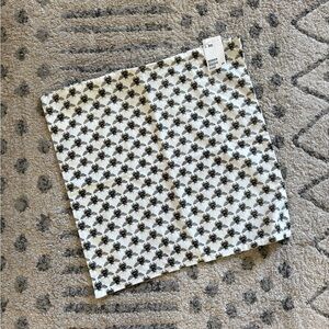 NWT H&M bee pillow case cover